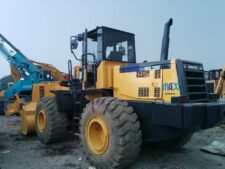Piese din dezmembrari Komatsu WA 350 (diferential, motor, butuc, clinc, brat)