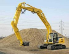 Piese din dezmembrări pentru excavatoare New Holland E215 și E305