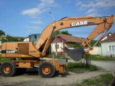 Piese din dezmembrări excavator Case WX185