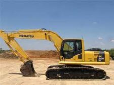 Piese din dezmembrări pentru Komatsu PC200 (motor, joystick, pompă hidraulică)