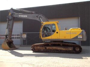 Piese din dezmembrări pentru volvo ec240: motor, pompă hidraulică, joystick 1 Piese din dezmembrări pentru volvo ec240: motor, pompă hidraulică, joystick