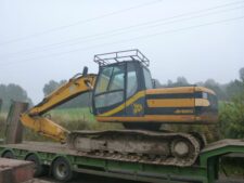 Piese din dezmembrări pentru excavator JCB JS160 LC
