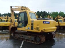 Piese din dezmembrări pentru excavator Komatsu PC120