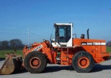 Piese din dezmembrări pentru încărcător frontal Daewoo Mega 300-V