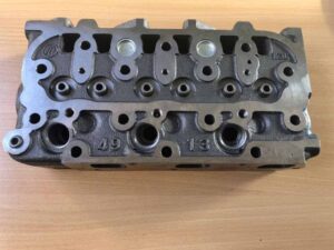 Chiulasă motor kubota pentru modelele v2203, v2403, v2403t, v2607, v3300, v3300t, v3307, v3600, v3800, d1105, v2003, v1505, d905, v1703