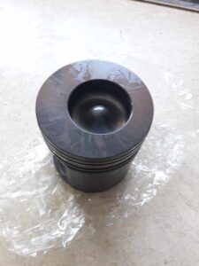 Piston motor perkins 6 cilindri 1 Piston motor perkins 6 cilindri