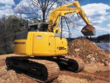 Excavator New Holland E50.2SR pentru lucrări de construcții și dezmembrări