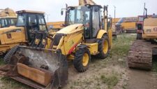 Piese de Schimb pentru Buldoexcavator Komatsu WB93 - Disponibile Acum