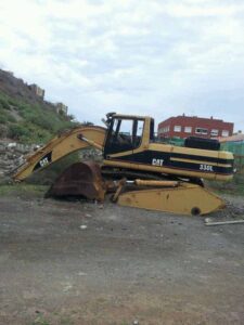 Excavator caterpillar 330l second hand – piese disponibile