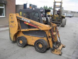 Piese second hand pentru miniîncărcător case 420