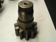 Pinion de Atac pentru Reductor de Rotire Cod Referință 2807503