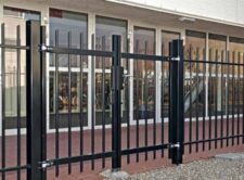 Poartă batantă metalică pentru exterior - Producție Mureș