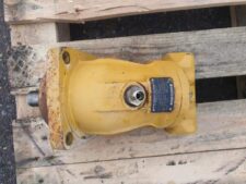 Pompa hidraulică Rexroth A2FM45 second-hand pentru excavator Liebherr R 964 - Stare Bună