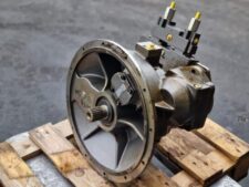 Pompa hidraulică Rexroth A8V107LA1H263R1 second-hand pentru excavator Case WX210