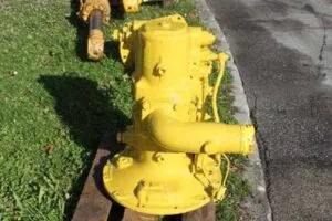 Pompa hidraulică galbenă pentru excavator komatsu pc 240