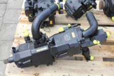 Pompa hidraulică pentru încărcător frontal OK L25 L45