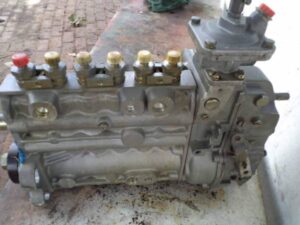 Pompa de injecție motor caterpillar 3024 1 Pompa de injecție motor caterpillar 3024