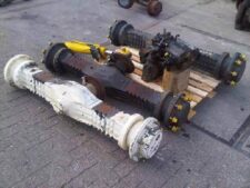 Punte față și spate pentru Komatsu WA70-5