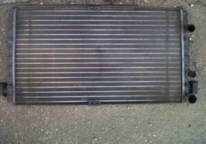 Radiator de răcire pentru apă sau ulei volvo 1 Radiator de răcire pentru apă sau ulei volvo