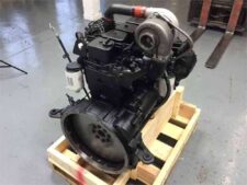 Recondiționare motor Komatsu 4D102-1