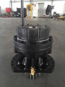 Reductor komatsu pc 240-6 – piese de schimb pentru utilaje komatsu pc 240-6