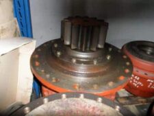 Reductor Rotire pentru Caterpillar 330BL