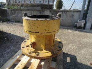 Reductor de rotire second hand pentru caterpillar 319c