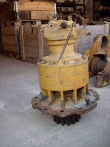 Reductor de rotire pentru excavator fiat-hitachi fh220-2