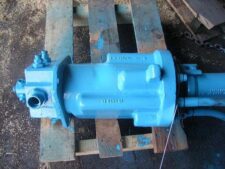 Reductor de Rotire Fuchs 712 – Componentă Hidraulică Industrială