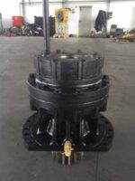Reductor de Rotire pentru Komatsu PC 240-11