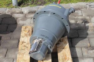 Reductor de rotire liebherr r914 litronic (din dezmembrare) 1 Reductor de rotire liebherr r914 litronic (din dezmembrare)