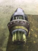 Reductor de rotire pentru excavator Furukawa 735