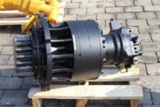 Reductor de rotire pentru excavator JCB JS210