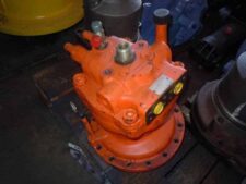 Reductor de rotire pentru excavator Daewoo 220
