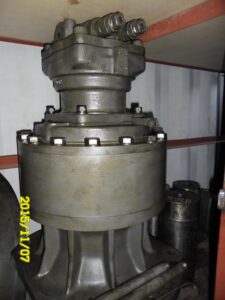 Reductor de rotire pentru excavator caterpillar 365 - import germania 1 Reductor de rotire pentru excavator caterpillar 365 – import germania