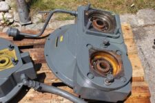 Reductor pentru pompă hidraulică Liebherr L544