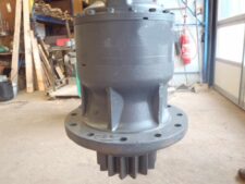 Reductor rotire excavator Case 240D 1086 CX120