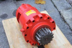 Reductor de rotire pentru excavator ok mh-4, roșu 1 Reductor de rotire pentru excavator ok mh-4, roșu