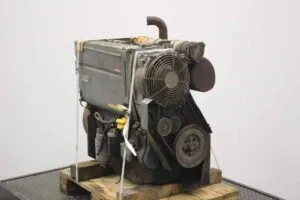 Motor deutz f4l1011 pentru reparat