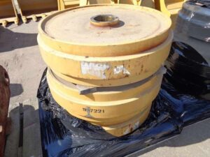 Rola de ghidaj pentru buldozer caterpillar d8k 1 Rola de ghidaj pentru buldozer caterpillar d8k