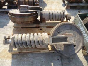Rola de ghidaj cu arc întinzător pentru excavator caterpillar 319c nl 1 Rola de ghidaj cu arc întinzător pentru excavator caterpillar 319c nl