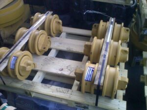 Rola de rulare pentru excavatoare pe șenile metalice 1 Rola de rulare pentru excavatoare pe șenile metalice