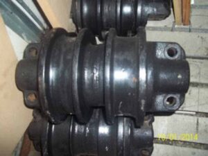 Role inferioare pentru excavator - piese de schimb 1 Role inferioare pentru excavator – piese de schimb