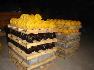 Role, șenile, role flanșă simplă, role flanșă dublă, roți de ghidaj - pe stoc 1 Role, șenile, role flanșă simplă, role flanșă dublă, roți de ghidaj – pe stoc