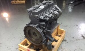 Motor komatsu pc220 recondiționat 1 Motor komatsu pc220 recondiționat