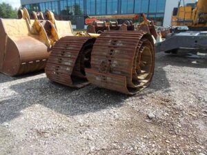 Șenilă completă liebherr b60 pentru excavatoare modele liebherr r321, r9002, r904, r912, r914, r922, r924