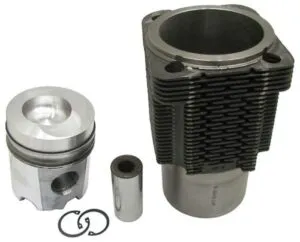 Set piston și cilindru deutz bfl912