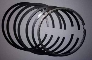Set segmenti motor deutz f8l413fw 1 Set segmenti motor deutz f8l413fw