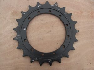 Steluță pinion excavator case cx370b