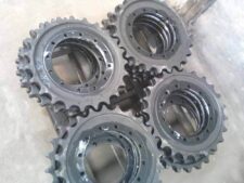 Roată dințată (sprocket) pentru excavator Liebherr R902